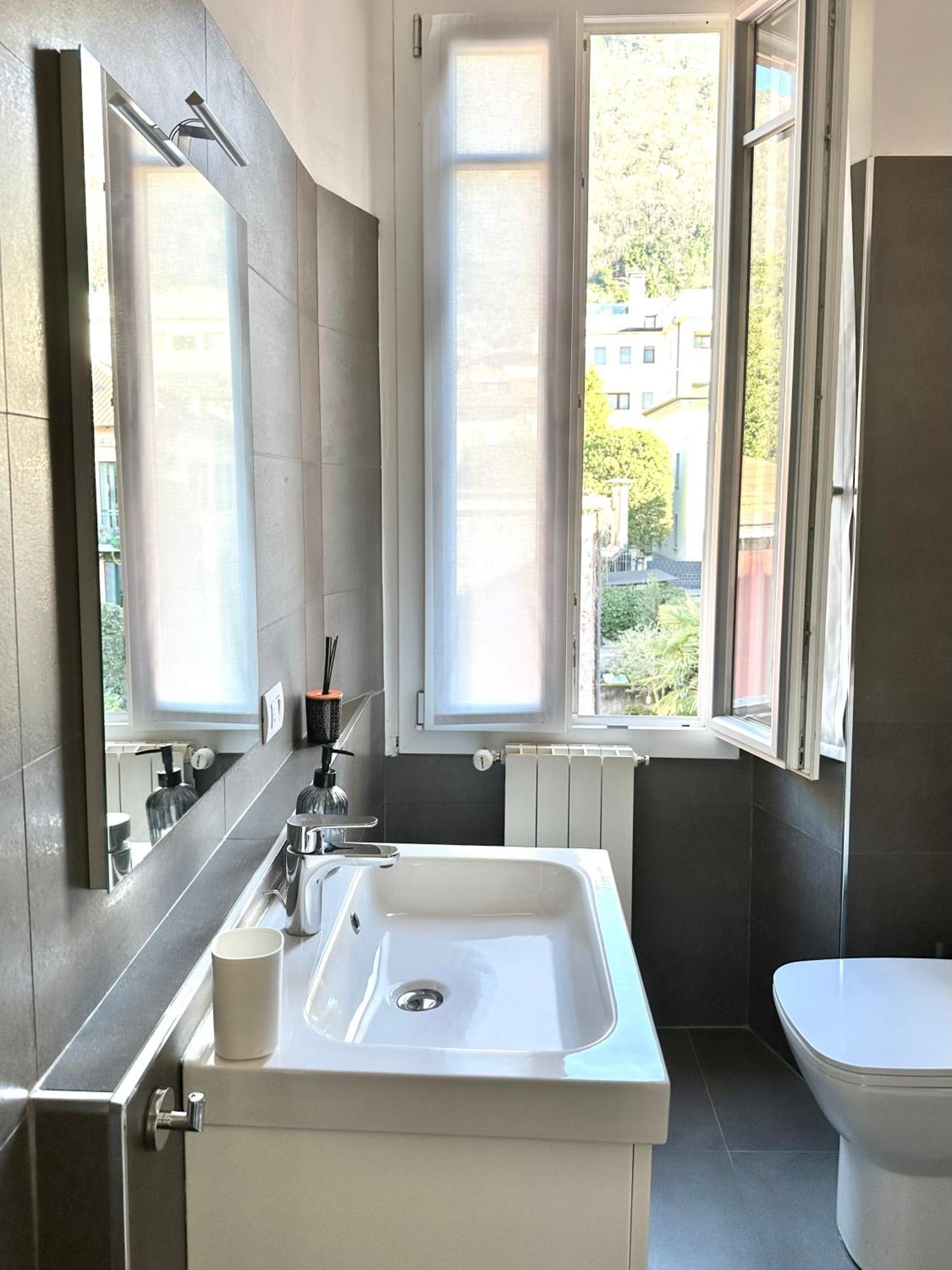 Dimora 6 Lägenhet Como Exteriör bild